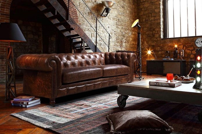 divano chester in un loft