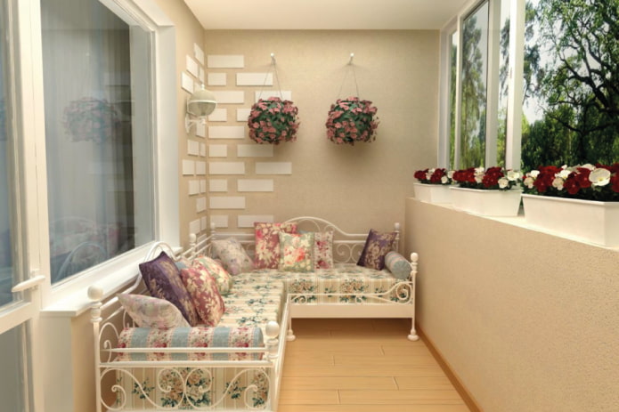 divano angolare all'interno della loggia