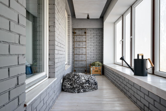 decorazione murale all'interno del balcone