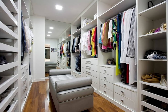 design moderno dell'armadio