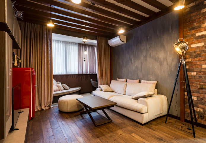 soggiorno di 18 metri quadrati con balcone
