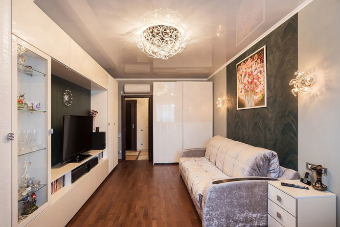 interno di un ingresso rettangolare di 18 quadrati