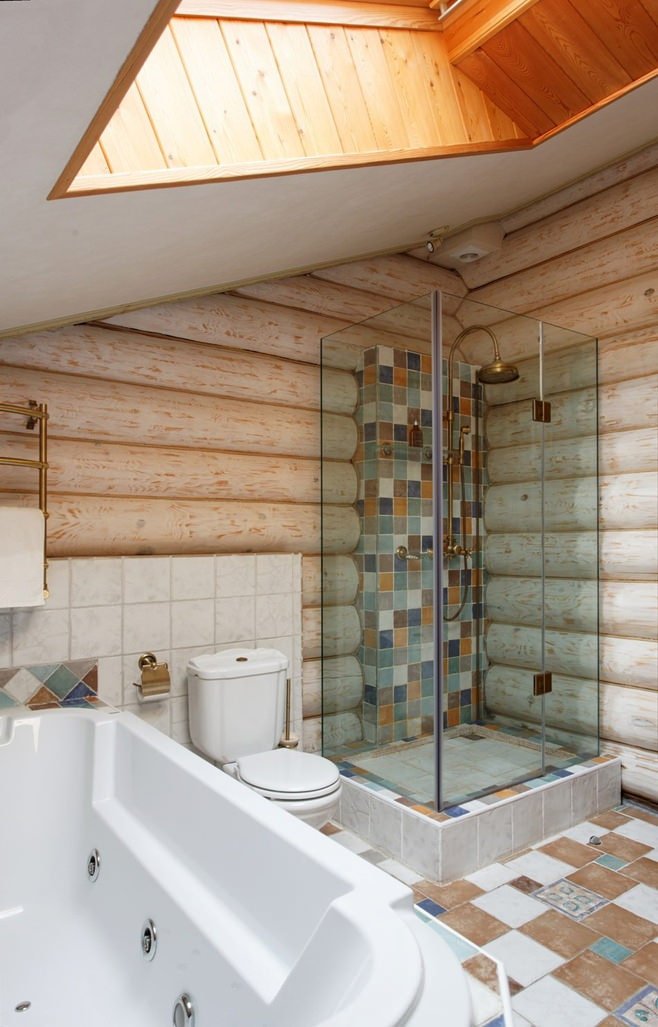 bagno in una casa di legno