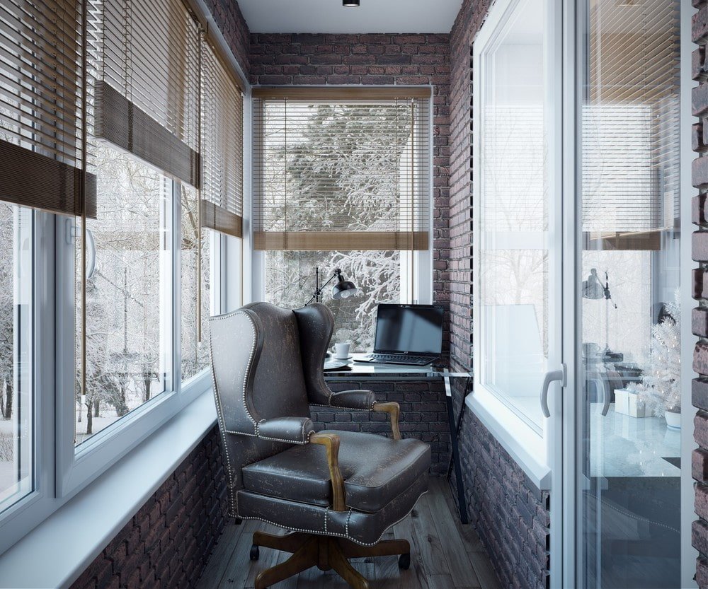 Come organizzare uno studio sul balcone?