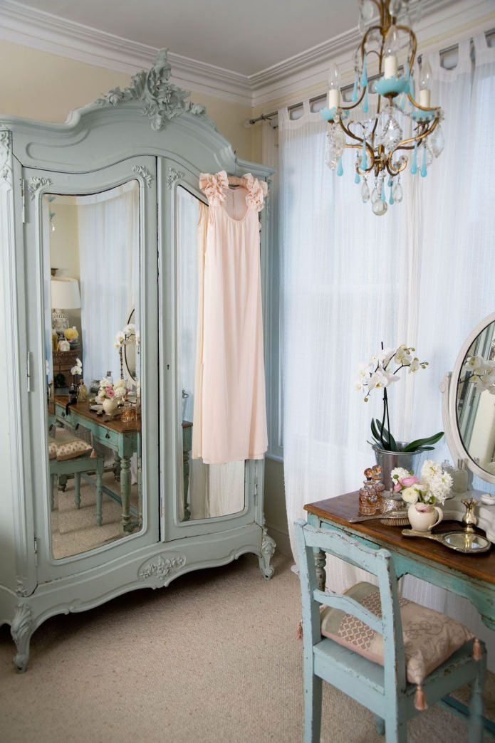 armadio vintage a specchio