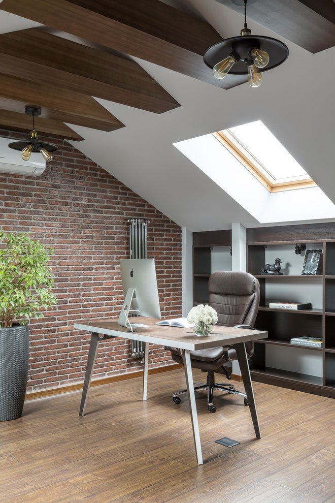 studio in mansarda all'interno