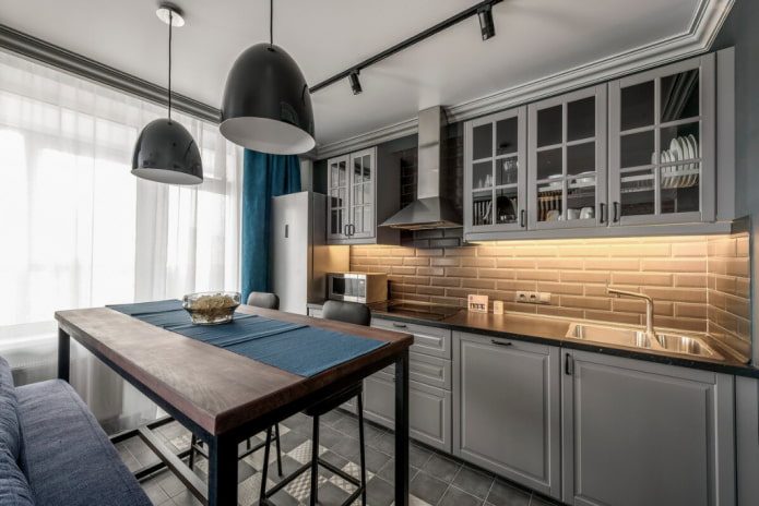 set da cucina all'interno di una cucina di 10 mq