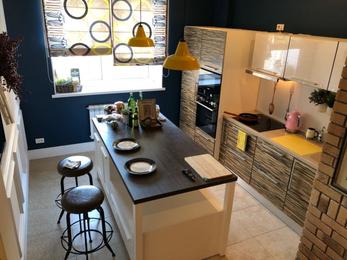 set da cucina all'interno di una cucina di 10 mq