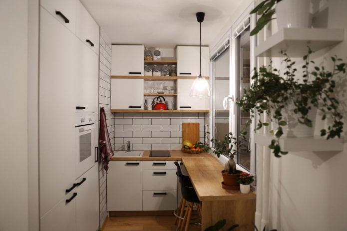 mobili da cucina fino al soffitto