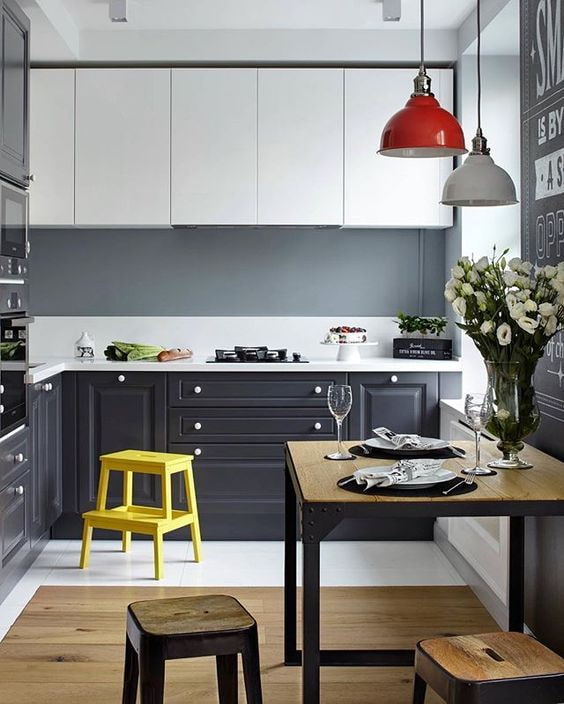 set da cucina scuro