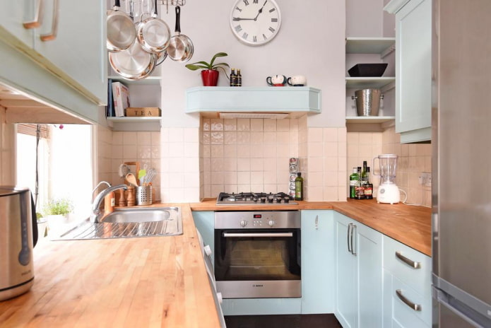 Schema di colori degli interni di una cucina di 8 mq