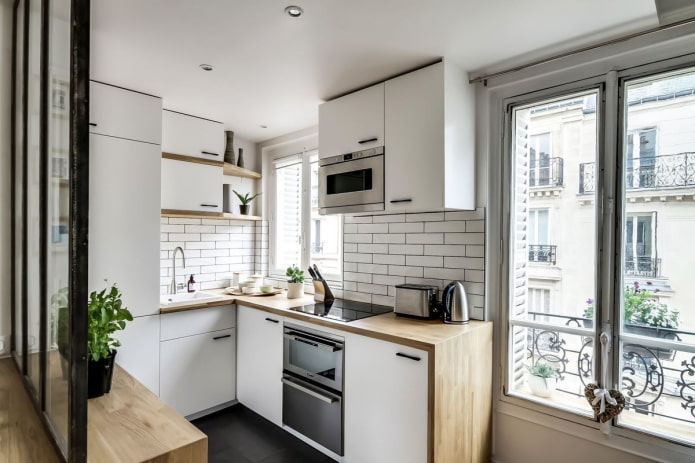 cucina di 8 mq in stile scandinavo