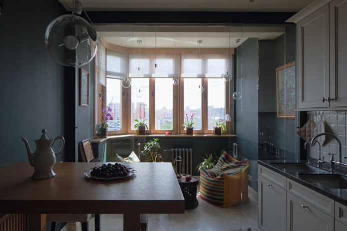 tende all'interno della cucina abbinata alla loggia