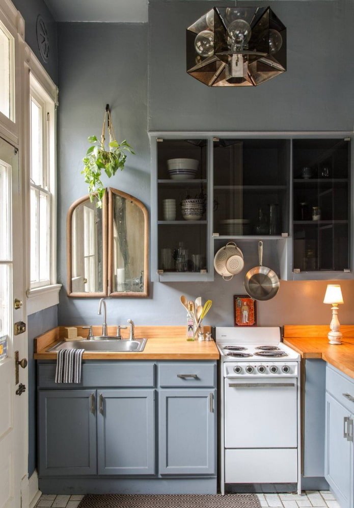 piccola cucina grigio-blu