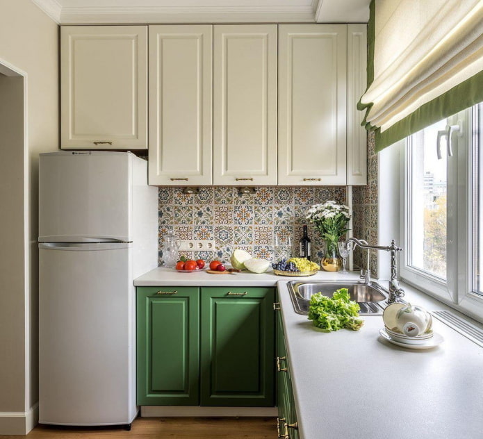 cucina angolare bianca e verde