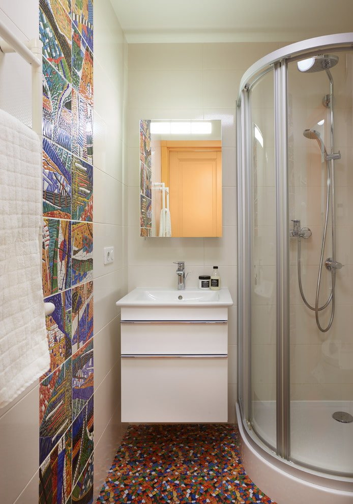 design del bagno all'interno di un appartamento di 35 metri quadrati
