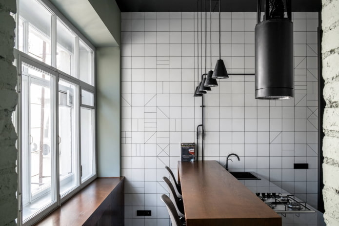Piccola cucina con bancone bar