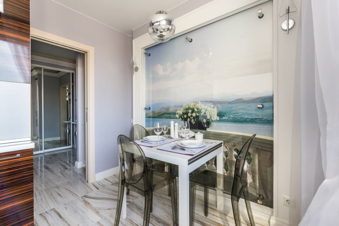 Cucina con elementi trasparenti