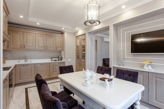 Cucina in un monolocale in stile classico