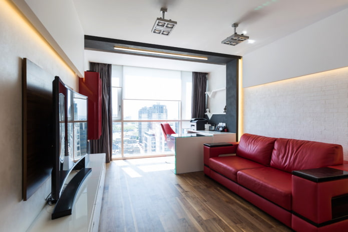interno di un monolocale con balcone