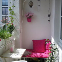 Come decorare magnificamente un piccolo balcone-2