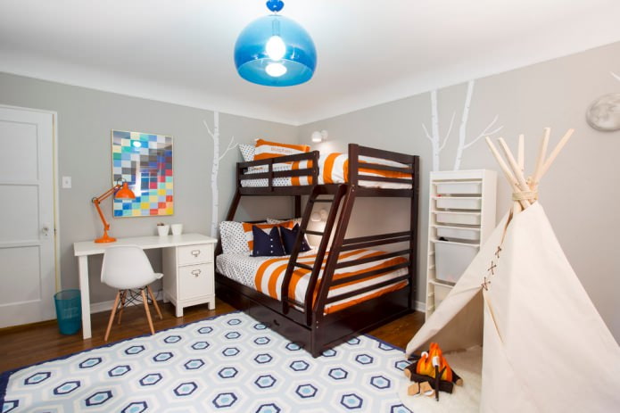 cameretta piccola per due bambini con letto a castello
