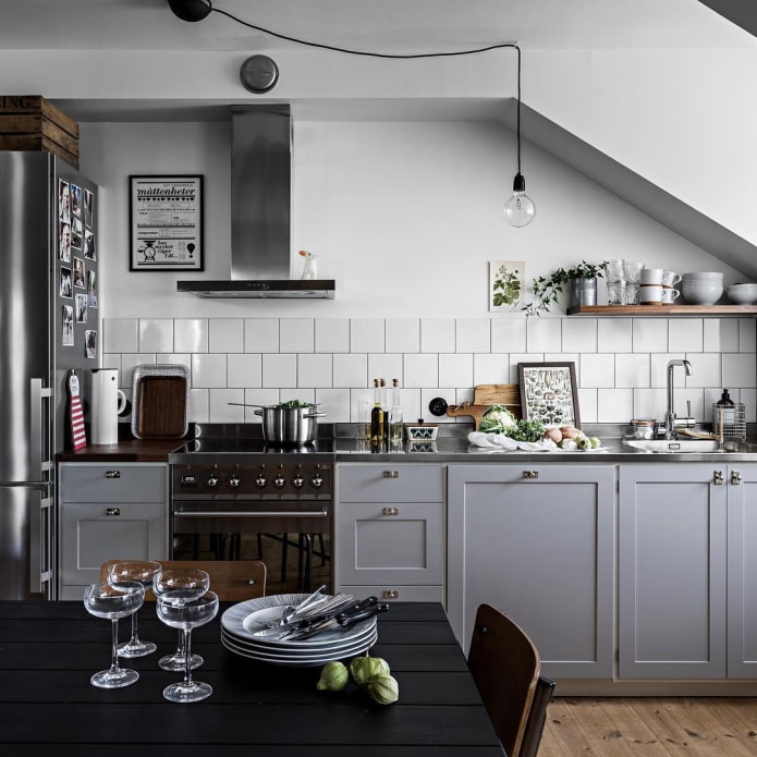 Cucina scandinava in soffitta
