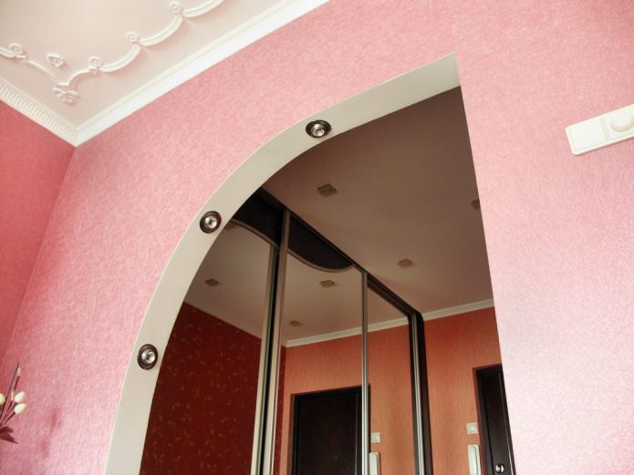 faretti sulla porta