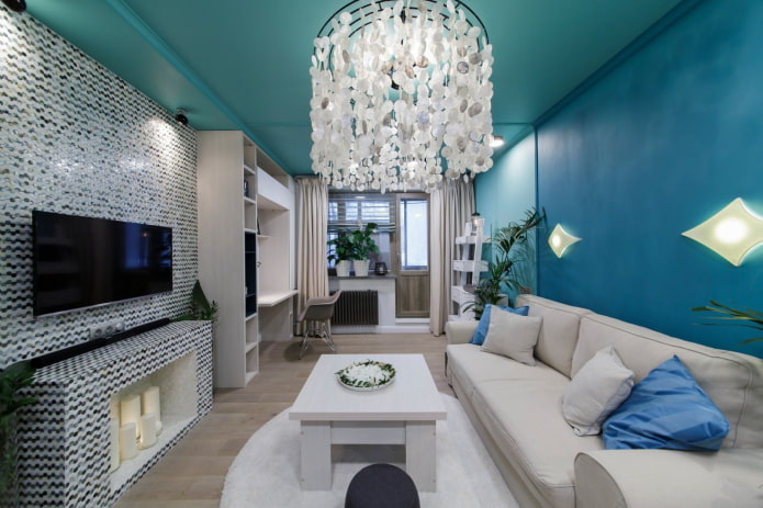 soffitto turchese nel soggiorno