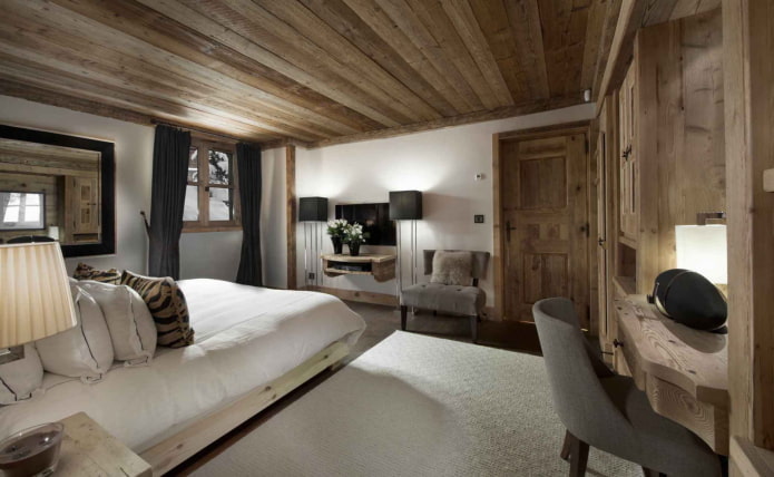 design del soffitto in stile chalet