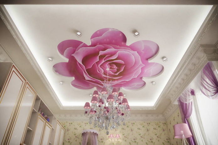 soffitto con stampa fotografica a forma di rosa