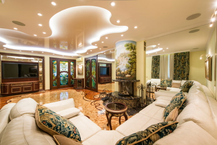 soffitto retroilluminato nel soggiorno