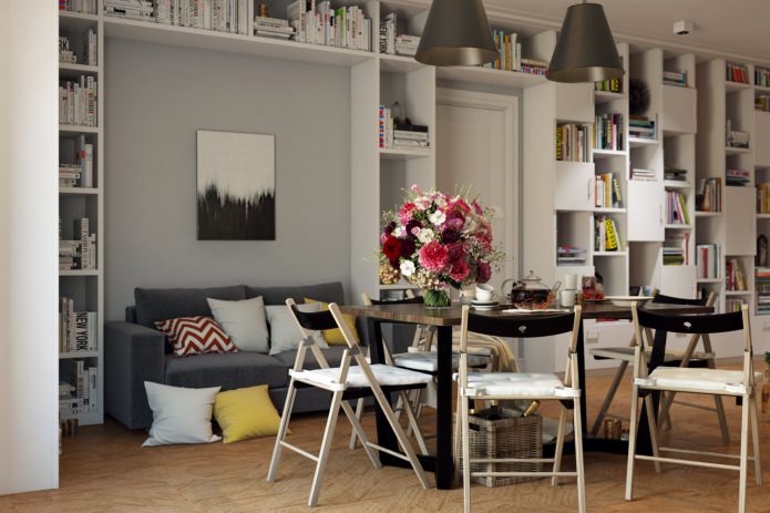 divano nella cucina-sala da pranzo