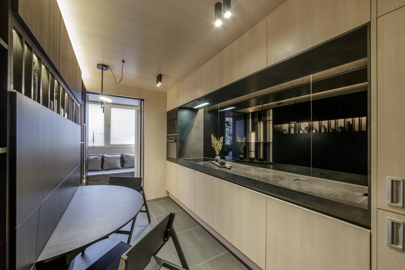 Come creare un design armonioso per una cucina rettangolare?