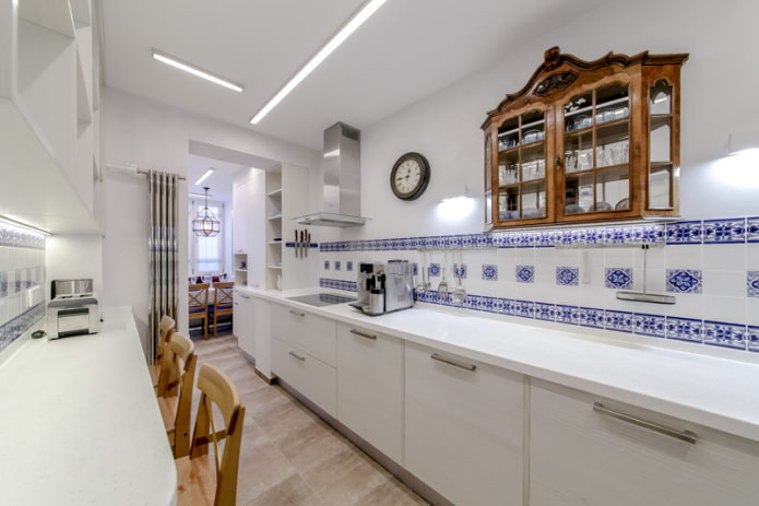 Cucina a due file