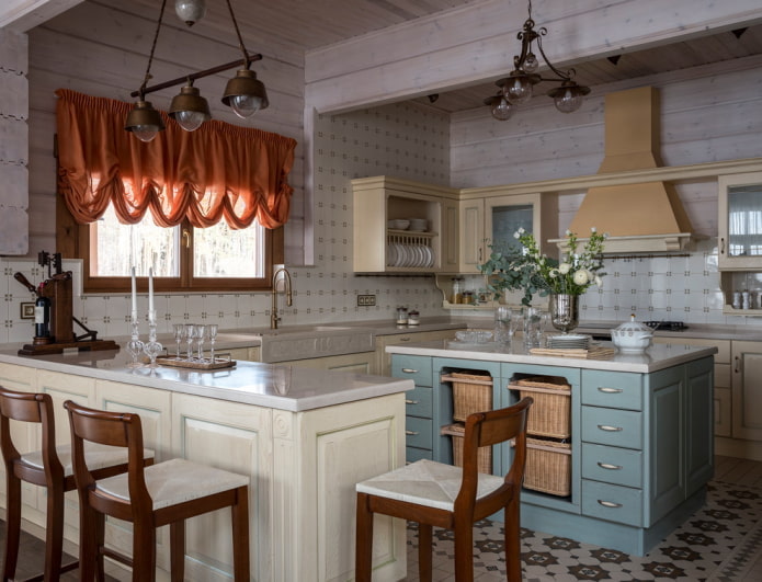 tende arancioni in cucina
