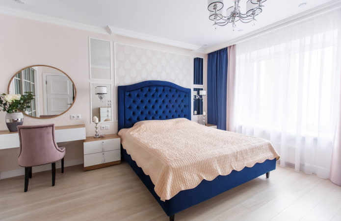 Classici moderni nella camera da letto di 18 mq