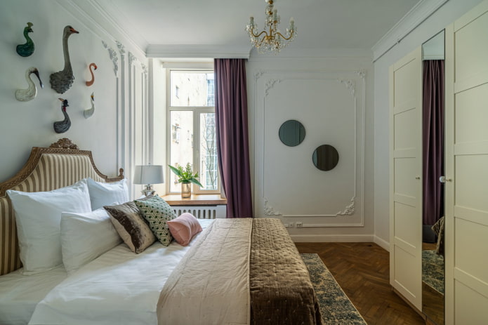 come decorare la parete sopra il letto