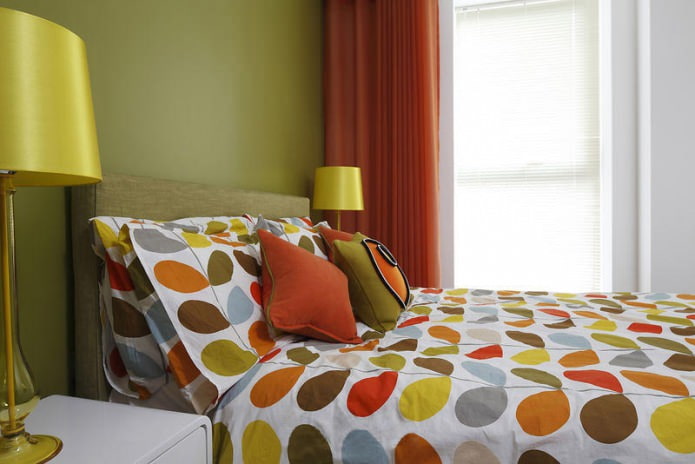 camera da letto verde-arancio