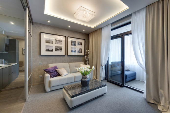 interno di un monolocale con balcone