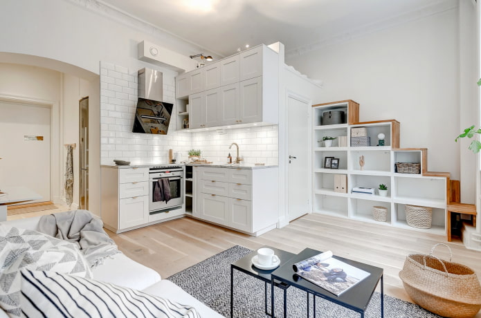 interno di un monolocale in stile scandinavo