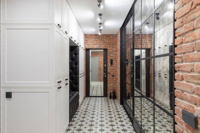 faretti sul soffitto