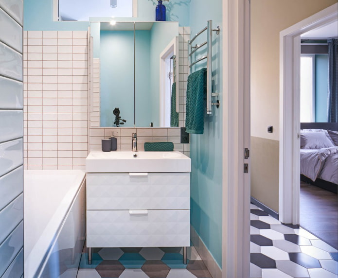 bagno nei toni del blu