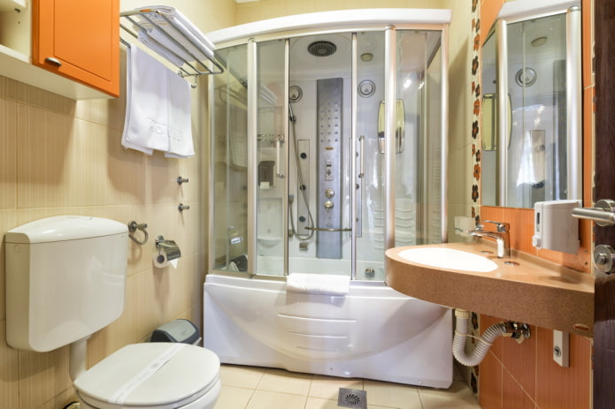Box doccia con vasca da bagno