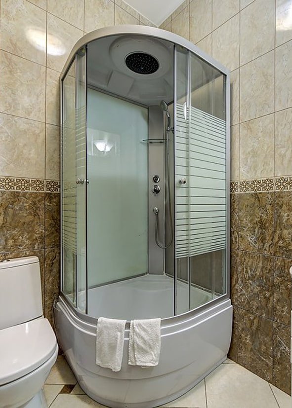 Cabina doccia semicircolare