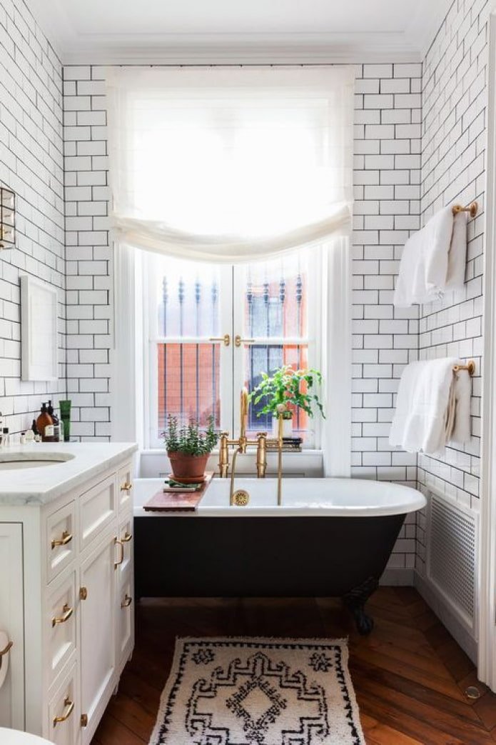 tegole di piccione fino al soffitto