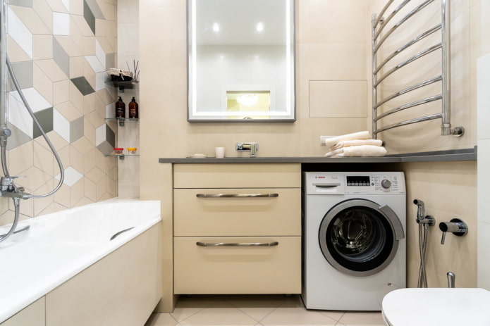 disposizione di un bagno combinato