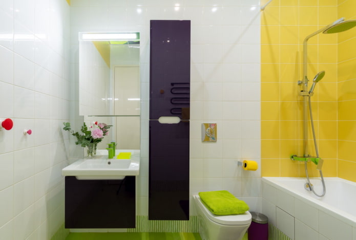 design d'interni di un bagno combinato