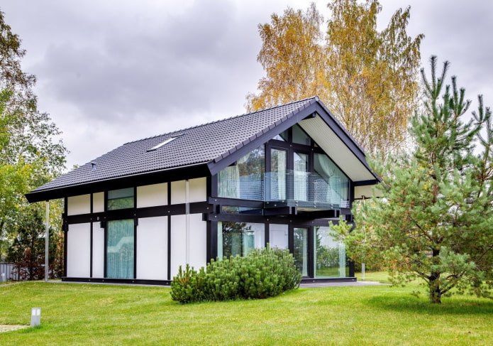 piccola casa in stile a graticcio