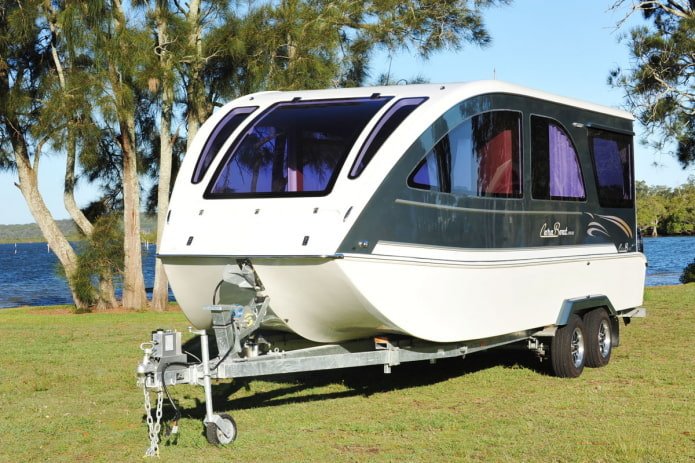 insolito camper su ruote